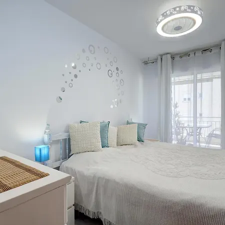 Great 3 Bed With Big Terrace Near Beach Apartment Fuengirola