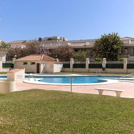 Apartment Great 3 Bed With Big Terrace Near Beach *
