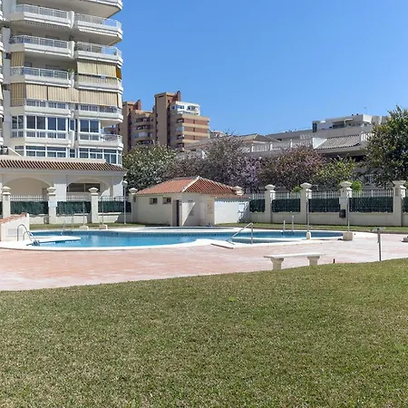 Apartment Great 3 Bed With Big Terrace Near Beach
